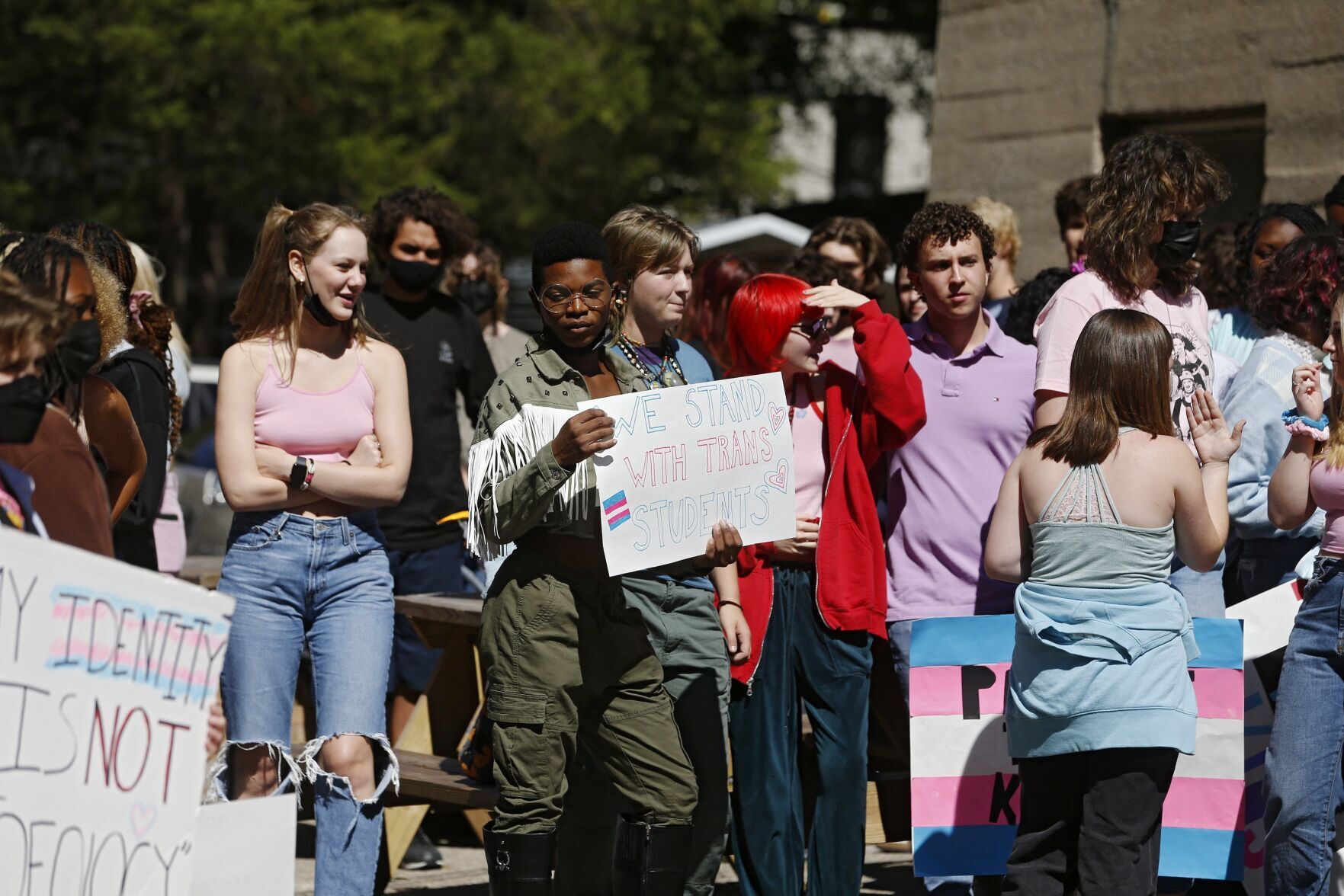 20220928_MET_WALKOUT_ER_09